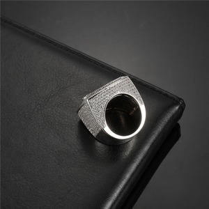 Bague Hip Hop en Diamant Moissanite de Haute Qualité pour Occasions Spéciales, Fêtes et Cadeaux, Disponible à un Prix Raisonnable en provenance d'Inde - Product Image 3
