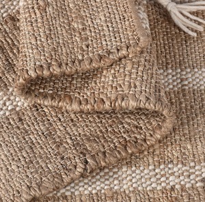 Tapis d'appoint en jute tissé à la main, tapis plat rayé style bohème pour salon de ferme et décoration intérieure éco-responsable - Product Image 3