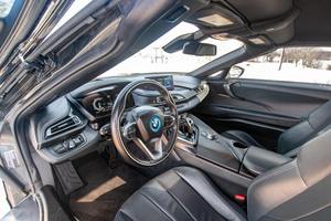 Auto Usado Confiable, BMW i8 Roadster <span class=keywords><strong>2019</strong></span>, Híbrido Enchufable de 369 hp - Product Image 4