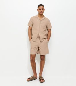 Shorts de sport décontractés pour hommes, séchage rapide, respirants, 100 % polyester, taille mi-haute, avec cordon de serrage, motif uni - Product Image 1