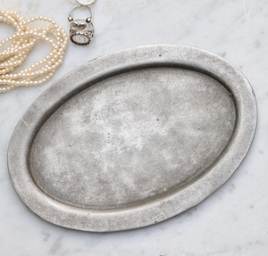 Bandeja Redonda de Aluminio Hecha a Mano de Estilo Rústico, Duradera, de Diseño Artesanal, Centro de Mesa para Bodas, para Uso Diario - Product Image 1