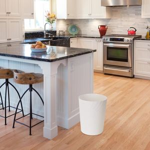 Cestino per Rifiuti in Plastica Bianca da 1,8 Galloni, Piccolo Contenitore per Spazzatura - Product Image 3