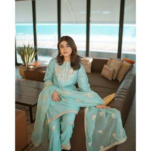 ชุดเสื้อและพลาสโซชุดปาร์ตี้ของนักออกแบบหญิงพร้อม dupatta หรูหราและมีสไตล์ - Product Image 2