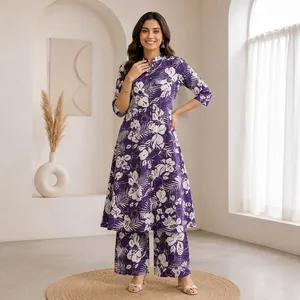 Ensemble Kurta Plazo pour femmes, en coton violet à imprimé floral, coupe trapèze, manches trois quarts, col mandarin, tenue décontractée ethnique traditionnelle - Product Image 3