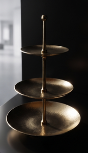 Support à gâteau multifonctionnel à 3 niveaux en métal doré, plateau de service rond martelé avec poignée à finition sphérique, présentoir à pâtisserie - Product Image 4