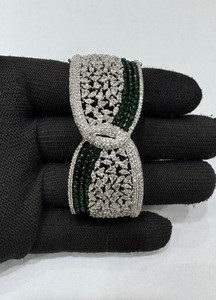กำไลข้อมือผู้หญิงชุบเงินประดับเพชรซิร์คอนทรงรีสีแดงน้ำเงิน ดีไซน์ทันสมัยประดับลูกปัด - Product Image 4