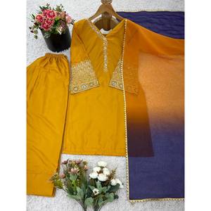 Ensemble haut-bas et dupatta de soirée respirant de longueur midi, design élégant - Product Image 4