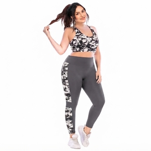 Ensemble de sport côtelé noir en nylon pour femme, collant personnalisé, tenue longue d'automne-hiver, idéal pour la gym, le fitness, l'entraînement et le yoga, extensible - Product Image 1
