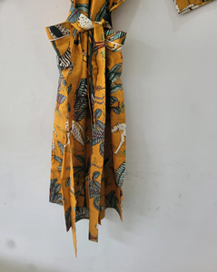 Kimono de Algodón Amarillo Mostaza Hecho a Mano para Mujer con Estampado Tradicional Indio a Bloque, Tema de Selva y Safari, para Verano - Product Image 4