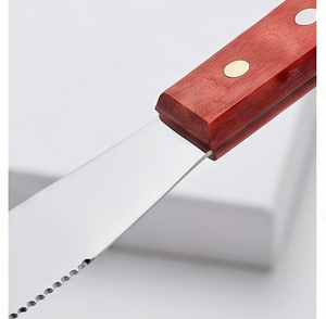 Couteau à fromage artisanal de petite taille avec manche en bois rouge, ensemble de couverts élégants, idéal pour servir le fromage, vaisselle et usage à table. - Product Image 2