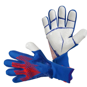 La surface de contact en latex souple améliore la préhension de la balle dans les gants de gardien de but utilisés pour la neutralisation régulière des coups de tir. - Product Image 5