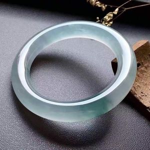 ผู้จัดจำหน่ายสินค้าขายส่ง AUREVIA CRAFTS A.C 9511 กำไลเรซิ่นธรรมชาติสไตล์คลาสสิก สีตามสั่ง คุณภาพสูง สำหรับงานปาร์ตี้ - Product Image 6