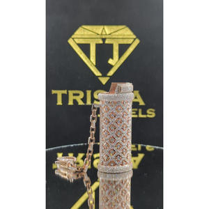 Porta encendedor colgante de diamante cultivado en laboratorio, color oro rosa premium, en plata de ley 925, joyería de diseño de lujo con brillantes, de Trisha Jewels - Product Image 1