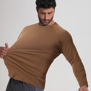 T-shirts pour hommes de qualité supérieure, col rond, manches longues, respirants, séchage rapide, polyester et élasthanne. - Product Image 3