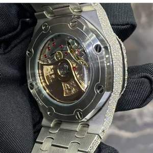 Reloj de Alta Calidad con Diamantes Moissanite DEF Cultivados en Laboratorio, Estilo Hip Hop, para Negocios, 40mm, Movimiento de Cuarzo, Aleación, Incoloro - Product Image 4