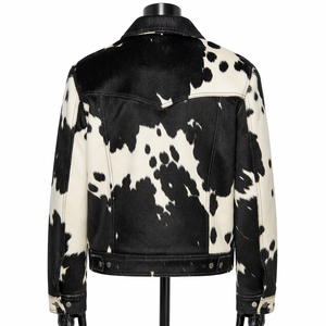 Chaqueta de mezclilla para hombre, negra y blanca, de piel de vaca con pelo, cuello vuelto, informal, gruesa, con estampado animal, corte regular, impermeable y transpirable - Product Image 4