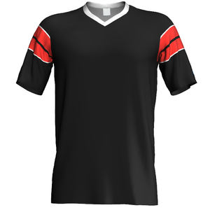 Jersey Deportivo Elegante en Negro Jet con Mangas con Doble Raya Roja Intensa y Ribete de Cuello en Contraste Blanco Nítido - Product Image 1