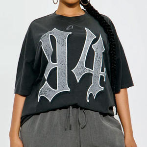 Camiseta de Fútbol Americano Gótica Negra para Mujer, Estilo Urbano, con Estampado de Letras, Corte Holgado, Personalizada, de Algodón Premium - Product Image 5