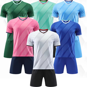 Ensemble d'uniformes de sport unisexes personnalisables, séchage rapide, respirant, 100% polyester, manches courtes, maillot de football par sublimation, plusieurs couleurs - Product Image 1