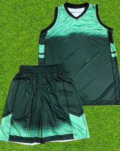 Camiseta de Baloncesto Personalizada con Bordado y Nombre del Equipo, Impresión por Transferencia de Calor, 100% Poliéster, Secado Rápido, Alta Calidad - Product Image 3