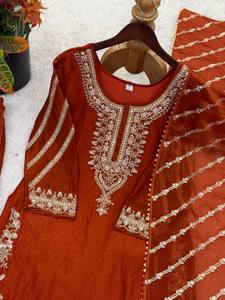 Conjunto de palazzo de seda naranja bordado para mujer, kurta, dupatta, con cuentas, estilo indio pakistaní, para fiestas y bodas. - Product Image 5