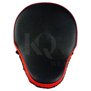 Almohadillas de Entrenamiento de Piel de Alta Calidad Profesionales, Ligeras y Transpirables, con Ajuste Seguro para Sesiones de Entrenamiento Intensas - Product Image 4