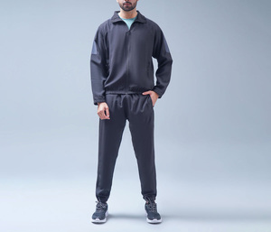 Ensemble de survêtement coupe-vent résistant à l'eau pour homme, tenue de sport athlétique pour la gym et le jogging, tendance 2026 - Product Image 2