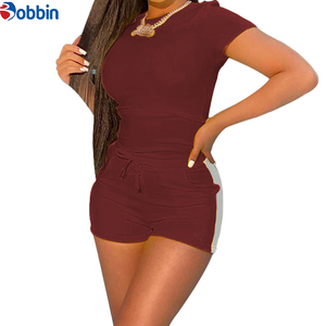 Tenues d'été pour femmes, ensemble de survêtement hip-hop personnalisé, ensemble deux pièces tendance, haut court sans manches et short au-dessus du genou, 100% coton - Product Image 2