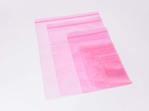 Sac à fermeture éclair antistatique personnalisable SYSTECH en LDPE pour la manipulation des surfaces en sérigraphie, idéal pour l'électronique grand public - Product Image 6