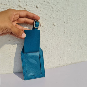 Etiqueta de equipaje de cuero PU con solapa de privacidad Identificadores de viaje fáciles para hombres y mujeres - Product Image 1