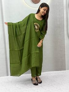 Traje de Algodón Verde hasta el Tobillo para Mujer con Bordado Dorado, Estilo Tradicional Indio Pakistaní, Corte Holgado, Ropa Casual - Product Image 3