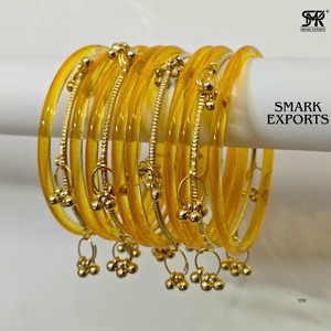 Ensemble de 16 bracelets en or plaqué traditionnel, style Ghungroo du Cachemire, faits à la main, bijoux de mode pour femmes, pour occasions festives, par un tiers - Product Image 6