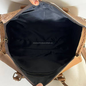 Sac fourre-tout tendance en cuir de vachette façonné à la main style western pour femme – Sac de voyage chic pour cowgirl - Product Image 6