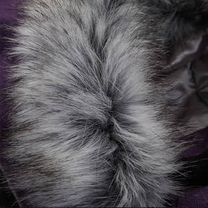 Chaqueta softshell cortavientos personalizada para mujer con capucha, chaqueta para exteriores, cortavientos con capucha, alta calidad, sostenible y duradera - Product Image 2