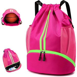Sacs à dos de sport pour le football, sacs d'équipe de football avec logo personnalisé, équipement d'entraînement, fabricant OEM Pakistan, export, vente en gros mondiale - Product Image 1
