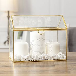 Terrario de vidrio con marco dorado y suculentas para decoración de mesa - Product Image 6