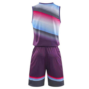 Conjuntos de Uniformes de Baloncesto Personalizados con Degradado de Color para Hombre, Ropa de Entrenamiento de Equipo Hecha a Medida, Uniforme de Baloncesto de Tela de Malla 100% Poliéster - Product Image 3