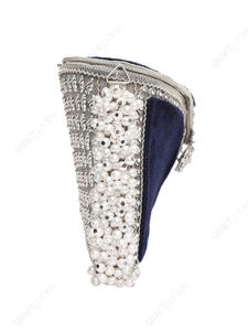 กระเป๋าคลัทช์เจ้าสาวกำมะหยี่สีกรมท่า แต่งขอบสีเงิน พร้อมหูจับมุก กระเป๋าทรงแข็งสำหรับงานกลางคืน ขายส่งแบบ OEM - Product Image 3