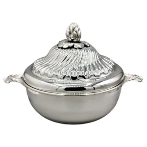 Casserole élégante en acier inoxydable isolée |   Parfait pour la table à manger et l'agencement du buffet - Product Image 1