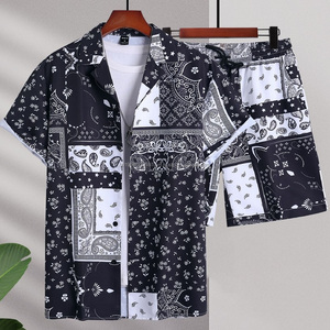 ชุดเซ็ตเสื้อเชิ้ตแขนสั้นลายดอกไม้ผ้าซาตินระบายอากาศสำหรับผู้ชาย ชุดฤดูร้อนสไตล์ฮาวาย ชุดชายหาด ผลิตในอิตาลี - Product Image 1