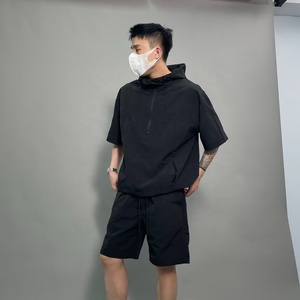 ผู้ผลิตกางเกงขาสั้นชายแบบ OEM/ODM รับผลิตกางเกงขาสั้นและเสื้อเชิ้ตแบบแห้งเร็วพร้อมกระเป๋า ชุดว่ายน้ำ พิมพ์โลโก้ตามสั่ง - Product Image 5