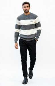 Suéter de Punto con Capucha y Cuello Redondo para Hombre, Color Gris con Estampado Blanco, Manga Larga, Estilo Casual para Primavera, Marca Oneten Apparel - Product Image 1