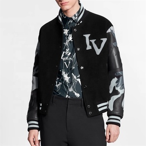 Blouson universitaire noir pour homme, motif uni, manches camouflage, style streetwear personnalisé, col montant, 100 % laine, finition soignée - Product Image 2