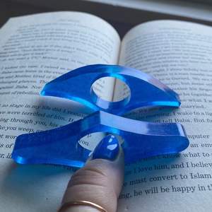 Portapáginas de Resina Estético |   Elegante Lector de Pulgar para Libros - Product Image 2