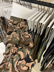 Ropa Urbana Infantil con Estilo Camuflaje, 480 GSM, Bordado Desgastado, Tela Gruesa de Primavera, Forro Polar de Algodón de Alto GSM, Moda Urbana - Product Image 5