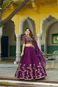 Nouveautés : Lehenga Choli en soie pour femmes, pour mariage et occasions spéciales, Lehenga Choli de mariée pour la vente à l'exportation - Product Image 2