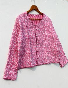 Nueva llegada de algodón hecho a mano chaqueta Kantha indio hecho a mano parche trabajo abrigos Boho chaqueta acolchada para mujer - Product Image 2