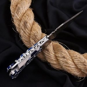 Cuchillo Plegable de Acero de Damasco Hecho a Mano con Mango de Resina, Cuchillo EDC para Caza y Camping al Aire Libre, Proveedor Mayorista de Alta Calidad - Product Image 3