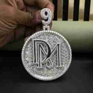 Colgante Hip Hop DM Personalizado Completamente Cubierto de Diamantes con Número 9, Acero Inoxidable, Moissanita 104.33 CT - Product Image 5