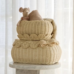 Juego de Cestas de Mimbre Hechas a Mano en Vietnam, Ecológicas, 2 Elegantes Cestas de Almacenamiento con Borde Festoneado y Tapa, Multiusos para Guardería - Product Image 4